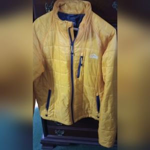 LLBean mens medium gold puffer jacket